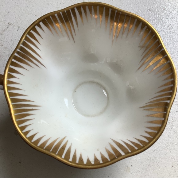 Royal Albert Tea Cup & Saucer England - Picture 8 of 10